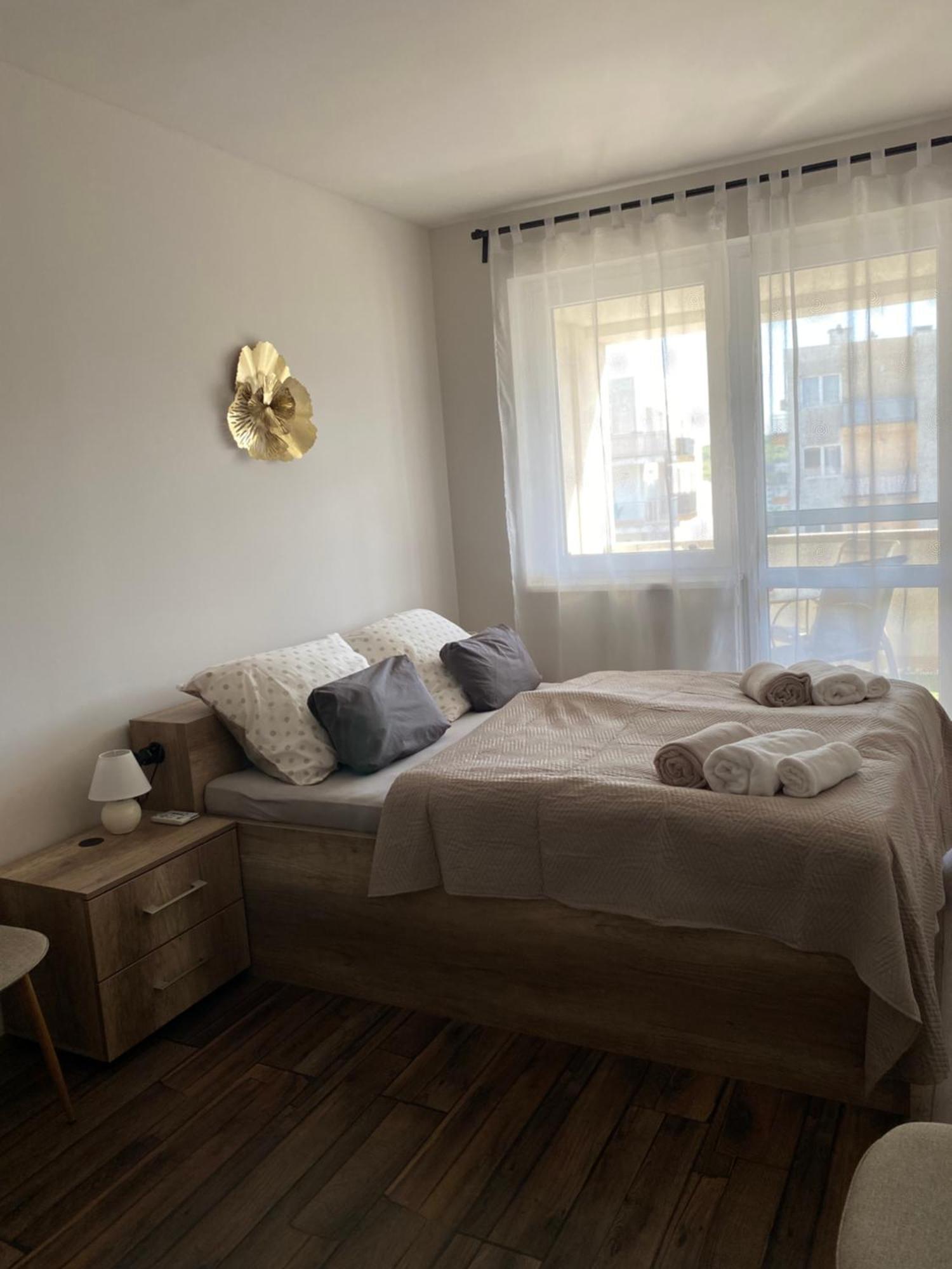 Montana Apartman Miskolc Eksteriør billede