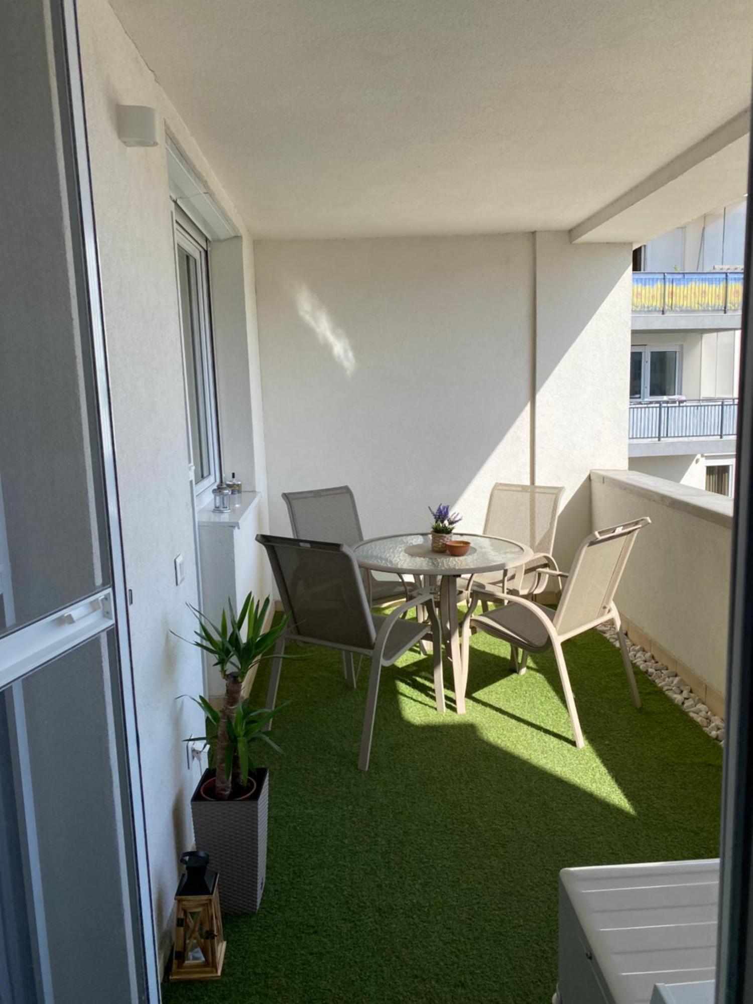 Montana Apartman Miskolc Eksteriør billede