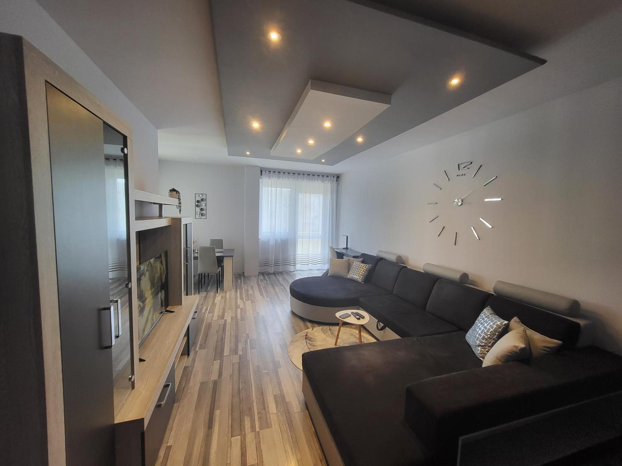 Montana Apartman Miskolc Eksteriør billede